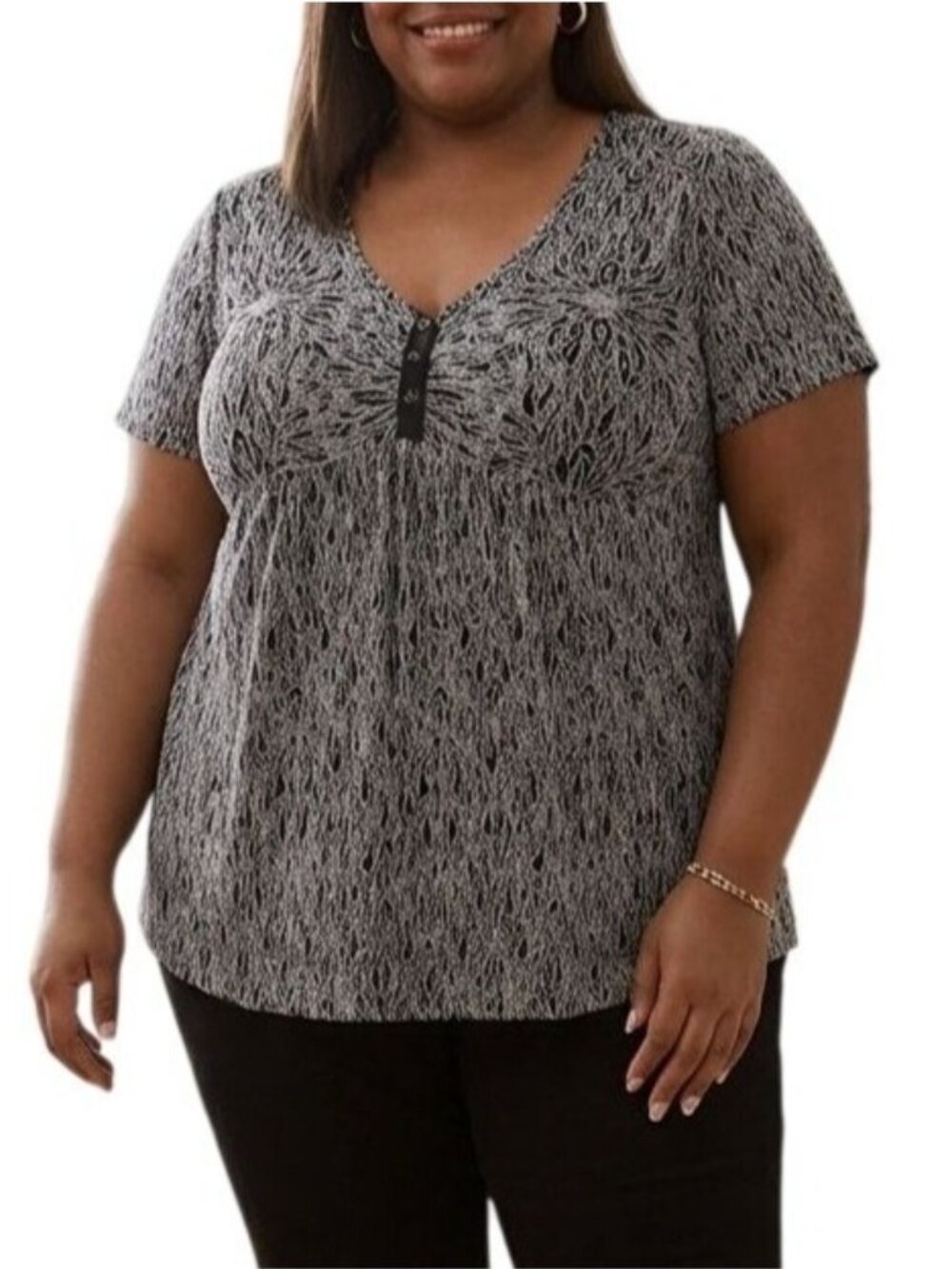 Notations Woman Plus Size 3X Top Black White Floral Print Button Detail Blouse
